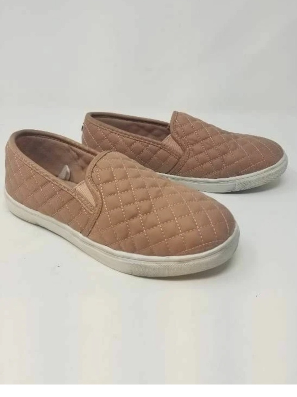 STEVIES Quilted 
Sneakers Shoes 
Color rose Brown 
Slip On 
Round Toe 
Low Top